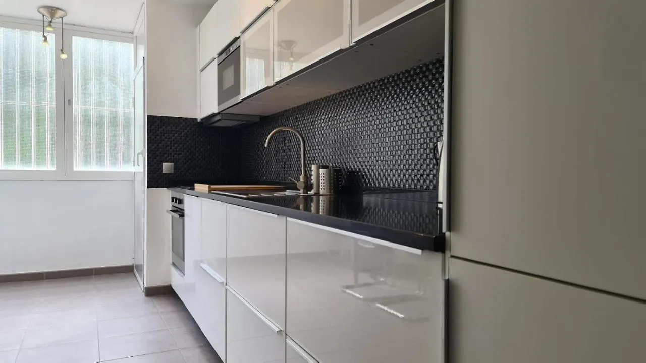 Jardines De Banus Apartments Marbella
