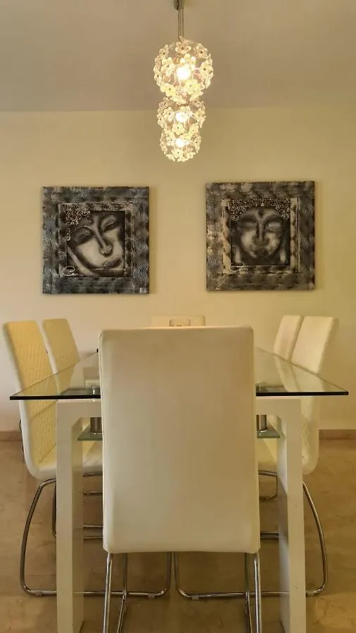 Jardines De Banus Apartments Marbella