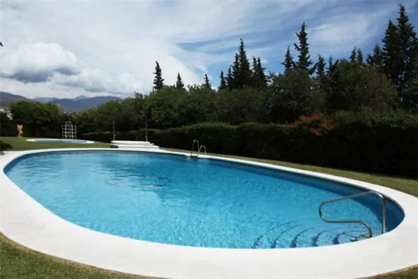 Jardines De Banus Apartments Marbella